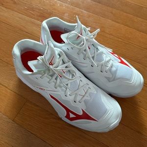 Mizuno Wave Lightening Z6 Woman’s Volleyball Shoe Size 10 Like New